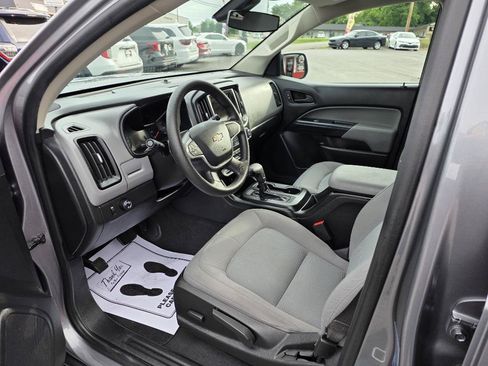 Used 2020 Chevrolet Colorado W/T w/ WT Convenience Package RWD image 12
