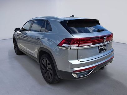 Used 2024 Volkswagen Atlas Cross Sport SE w/ Panoramic Sunroof Package