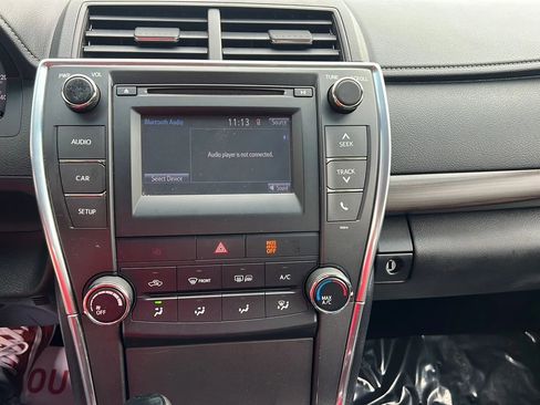 Used 2016 Toyota Camry LE image 22