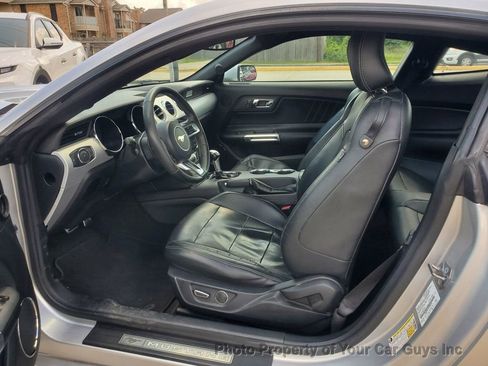 Used 2016 Ford Mustang Premium image 23