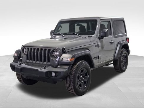 Used 2022 Jeep Wrangler Sport image 15