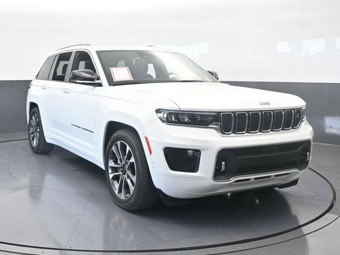Used 2024 Jeep Grand Cherokee Overland w/ Adv Protech Group III image 9