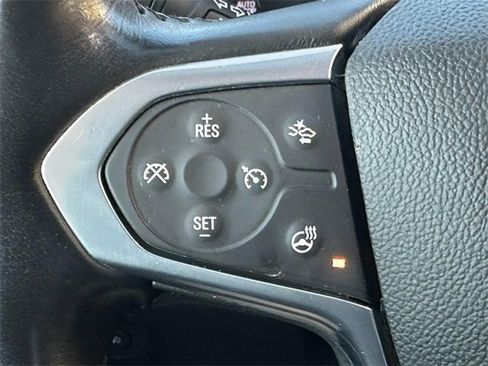 Used 2021 Chevrolet Traverse LT image 19