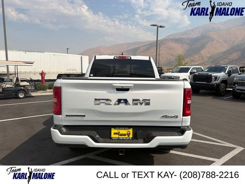Used 2025 RAM 1500 Big Horn AWD/4WD image 3