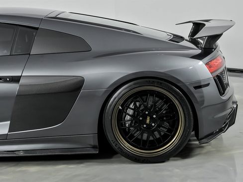 Used 2017 Audi R8 V10 plus image 9