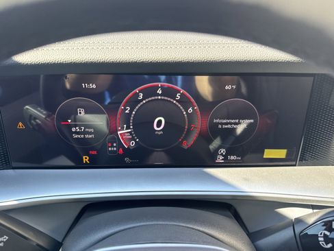 New 2026 Volkswagen Tiguan SE R-Line image 34