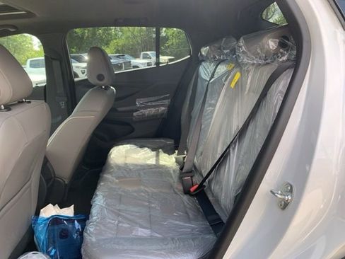 New 2025 Buick Envista Avenir image 24