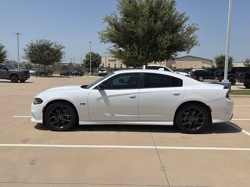 Used 2023 Dodge Charger R/T w/ Blacktop Package RWD image 6
