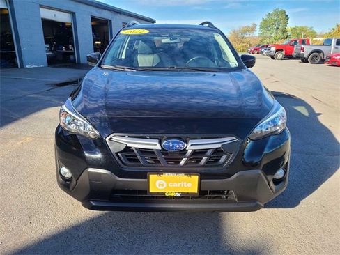 Used 2022 Subaru Crosstrek 2.0i Premium image 3