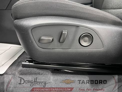 Used 2025 GMC Acadia Elevation FWD image 29