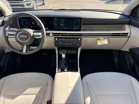 New 2026 Hyundai Tucson SE image 4