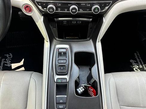 Used 2021 Honda Accord Touring image 23