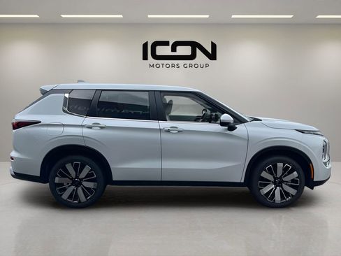 New 2026 Mitsubishi Outlander SE AWD/4WD image 6