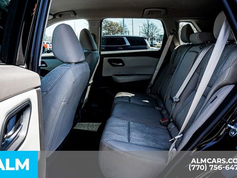 Used 2025 Nissan Rogue SV image 23