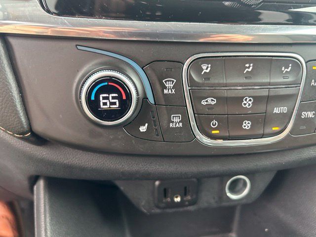 Used 2018 Chevrolet Traverse LT FWD image 12