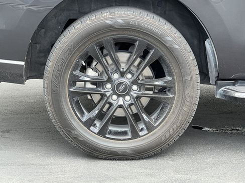 Used 2022 Ford Expedition XLT RWD image 15