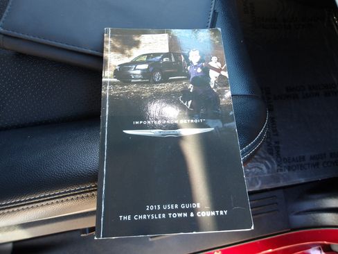 Used 2013 Chrysler Town & Country Touring-L w/ Entertainment Group #2 image 28