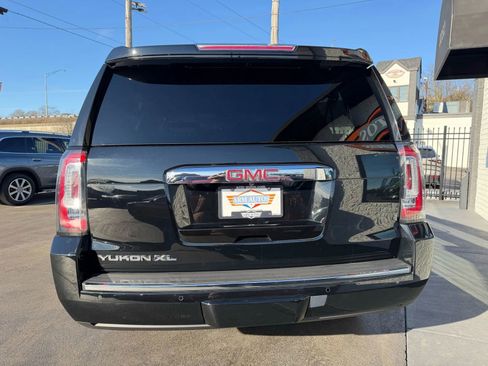 Used 2018 GMC Yukon XL Denali w/ Open Road Package image 11
