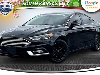 Used 2017 Ford Fusion SE w/ Fusion SE Technology Package