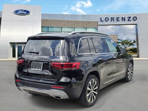 Used 2023 Mercedes-Benz GLB 250 4MATIC image 4