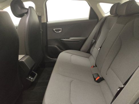 Used 2025 Kia K4 FWD image 18
