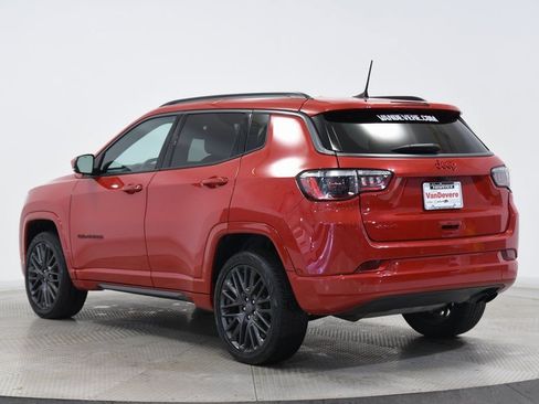 Used 2022 Jeep Compass Limited image 8