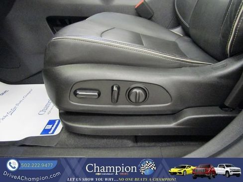 Used 2020 GMC Terrain Denali w/ GMC Pro Grade Package AWD/4WD image 30