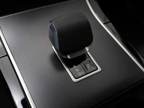 New 2026 Land Rover Range Rover Velar Dynamic SE AWD/4WD image 13