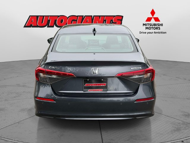 Used 2024 Honda Civic Touring image 3