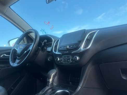 Used 2023 Chevrolet Equinox LT AWD/4WD image 28