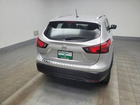 Used 2017 Nissan Rogue Sport SL image 7