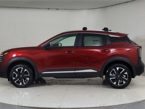 New 2026 Nissan Kicks SV w/ Charging Package image 4