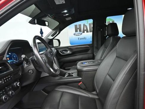 Used 2022 Chevrolet Tahoe Z71 w/ Luxury Package AWD/4WD image 14