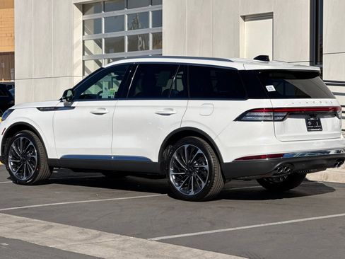 New 2026 Lincoln Aviator Reserve w/ Illumination Package image 5