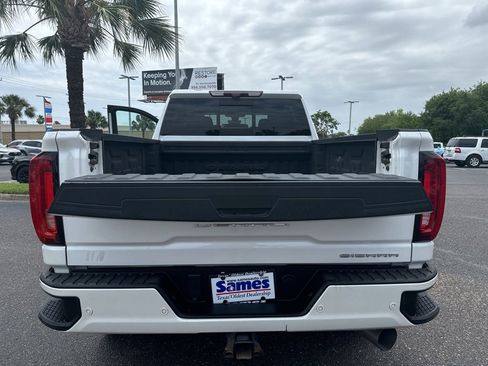 Used 2022 GMC Sierra 2500 Denali w/ Technology Package AWD/4WD image 5