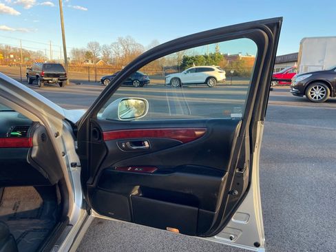 Used 2008 Lexus LS 460 image 19