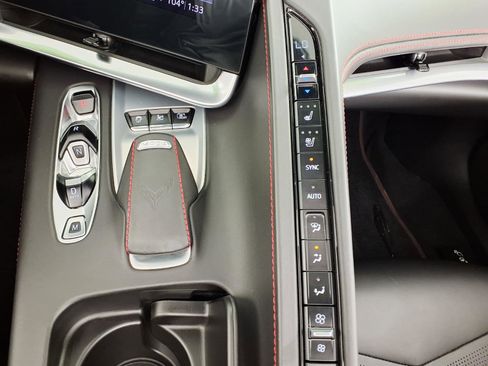 Used 2022 Chevrolet Corvette Stingray Premium Conv w/ Battery Protection Package RWD image 18
