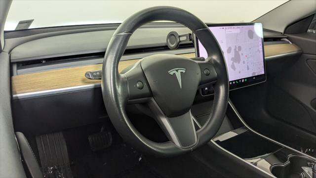 Used 2019 Tesla Model 3 Standard Range Plus RWD image 19