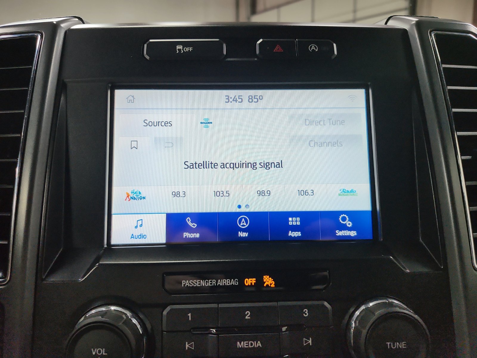 Used 2020 Ford F150 XLT w/ Equipment Group 302A Luxury AWD/4WD image 28