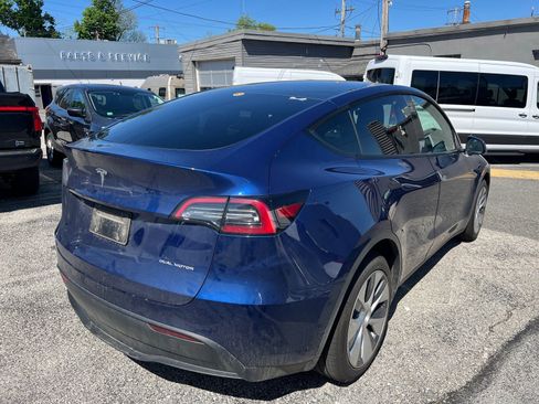 Used 2023 Tesla Model Y Long Range AWD/4WD image 4