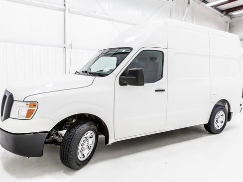 Used 2020 Nissan NV 2500 SV RWD image 3