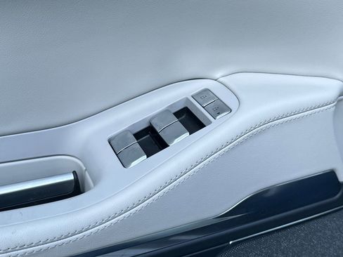 New 2026 Lincoln Navigator Reserve AWD/4WD image 19