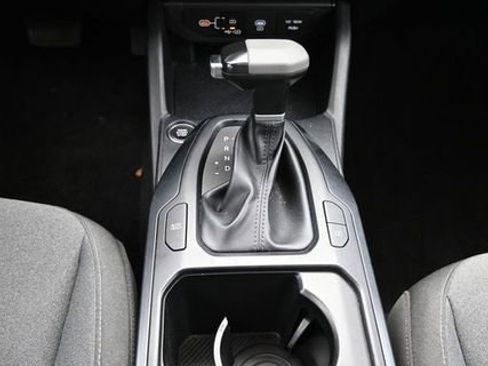 Used 2025 Kia K4 FWD image 12
