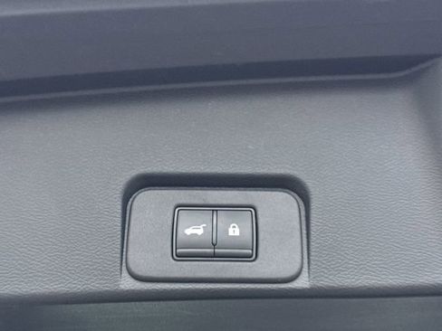 Used 2023 Nissan Rogue Platinum w/ Platinum Premium Package image 16