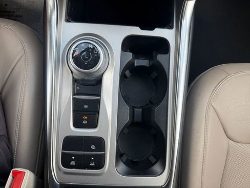 Used 2023 Ford Explorer Limited image 27