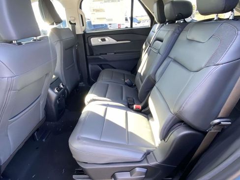 New 2026 Ford Explorer Active w/ Active Comfort Package image 11
