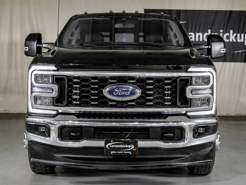 Used 2023 Ford F350 Lariat w/ FX4 Off-Road Package AWD/4WD image 3