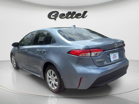 Used 2025 Toyota Corolla LE FWD image 7
