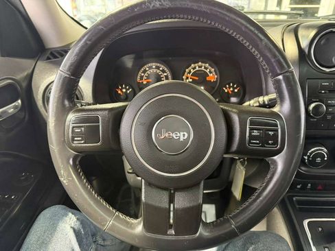 Used 2015 Jeep Patriot High Altitude FWD image 8