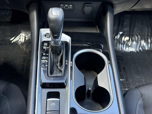 Used 2024 Nissan Altima 2.5 SV AWD/4WD image 13